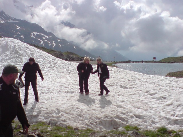 640x480 pixels (86K)